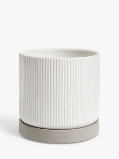 Ribbed Planter & Base, White